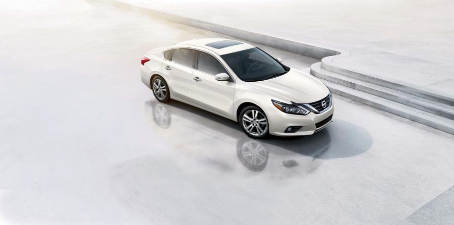  Nissan Altima 2016 года  (US) (фото 2 из 5)